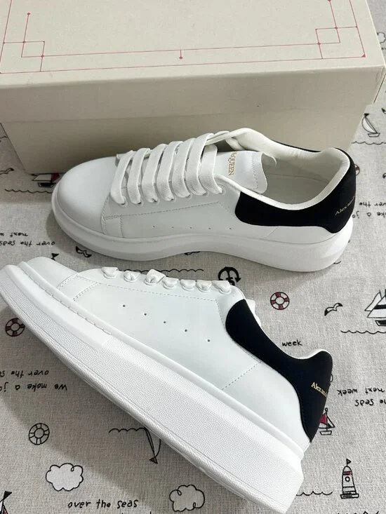 Alexander McQueen Classic Platform White Sneakers - Picture 9 of 12